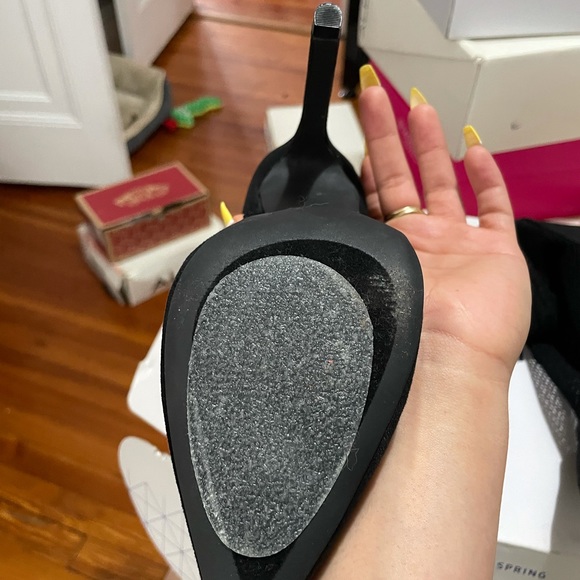 Black netted heels - Picture 6 of 7